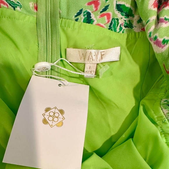Wayf Liv Green floral puff sleeve dress. NWT - Picture 4 of 5